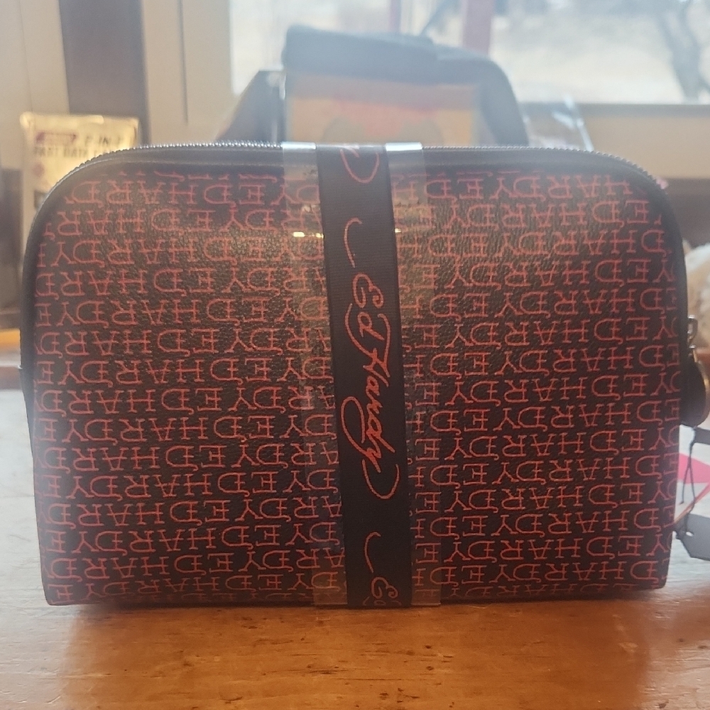 Ed Hardy 2 Piece Cosmetic Bag Set NWT - Picture 3 of 7